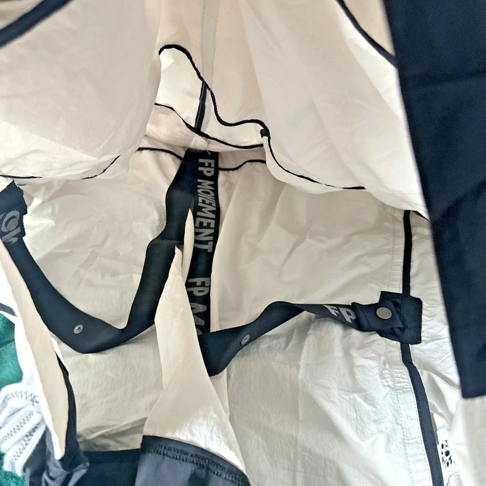 Free People Movement  Size M/L Peace Out Backpack‎ Parachute Jacket Ivory Combo - Picture 11 of 15